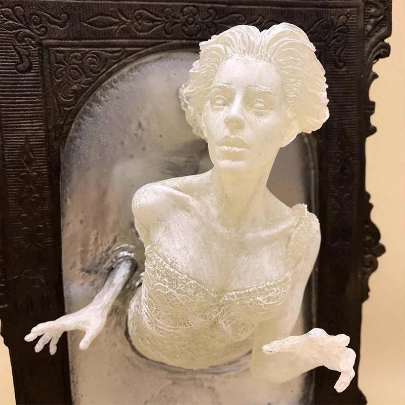 Gothic Devil Hand Wall Decor,  - Resin Art Light ulasan dan harga